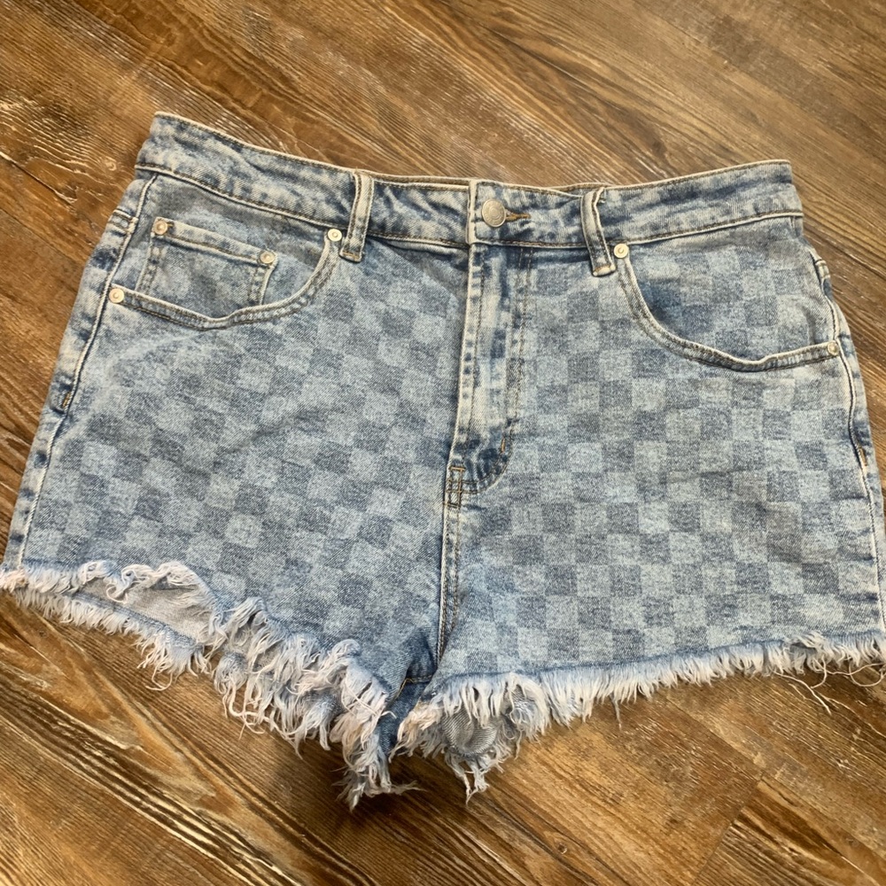 Almost famous shorts new